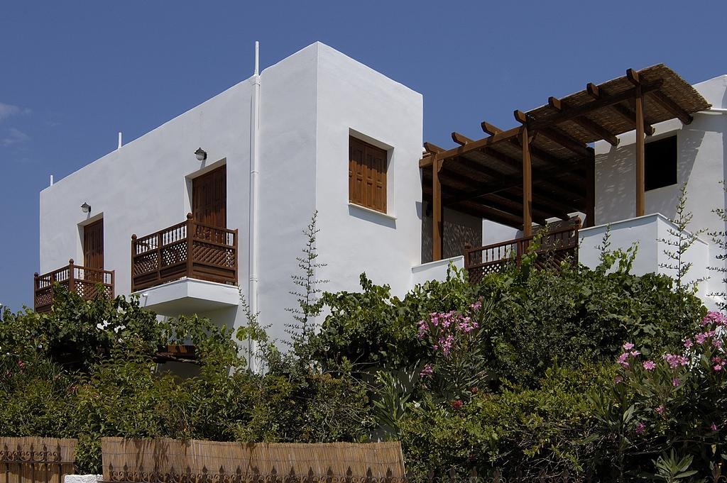 Deidamia Hotel Skyros Bagian luar foto