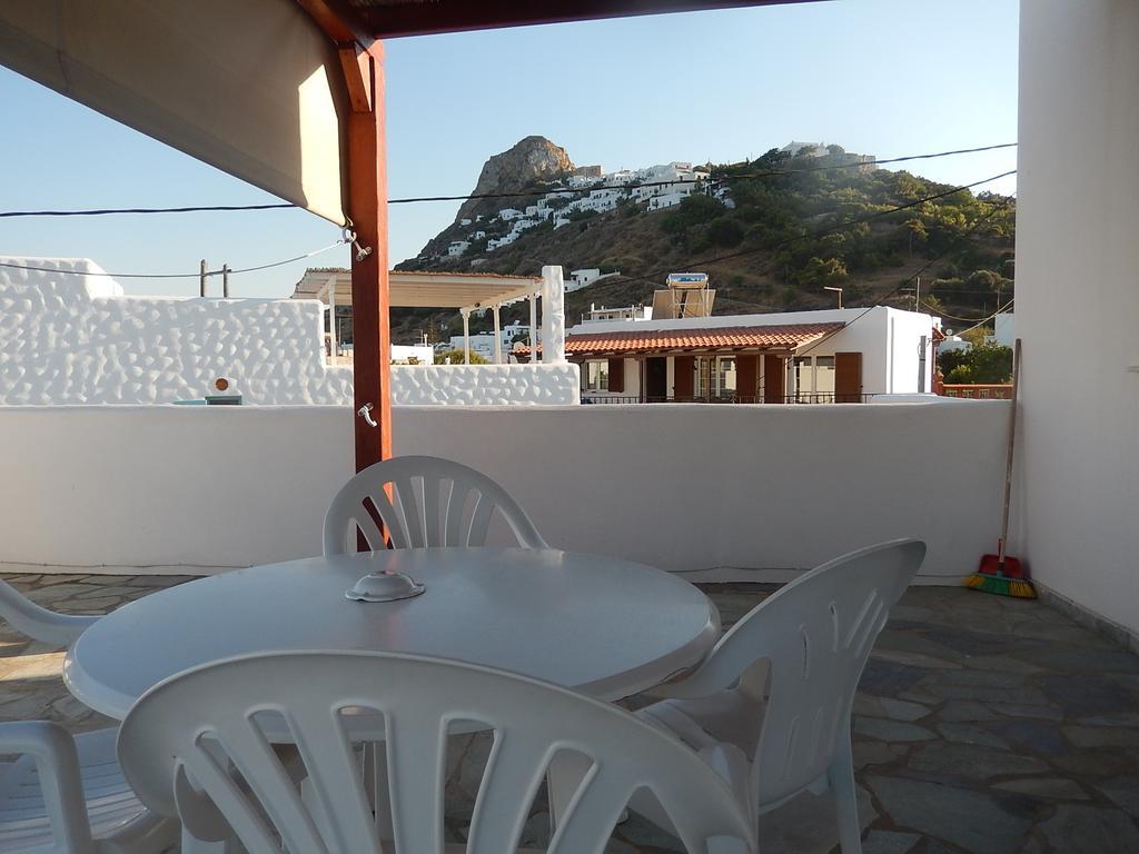 Deidamia Hotel Skyros Ruang foto