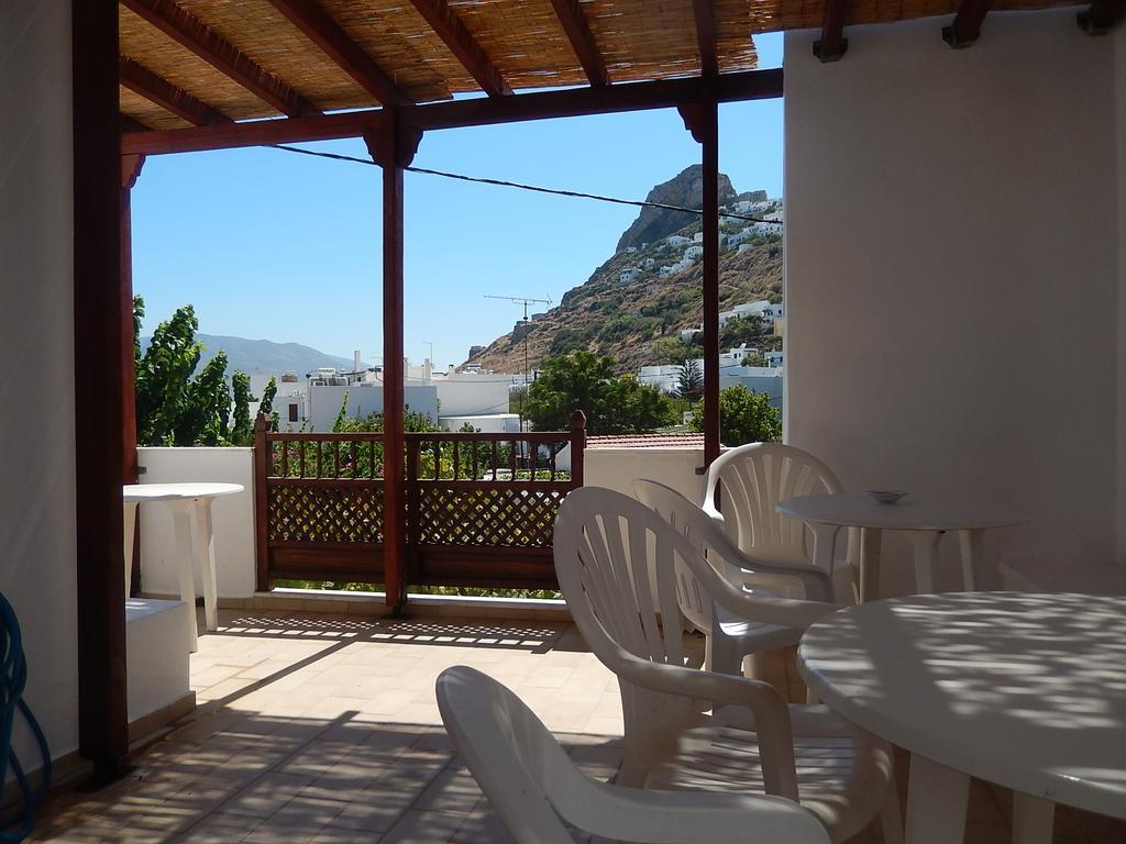 Deidamia Hotel Skyros Bagian luar foto