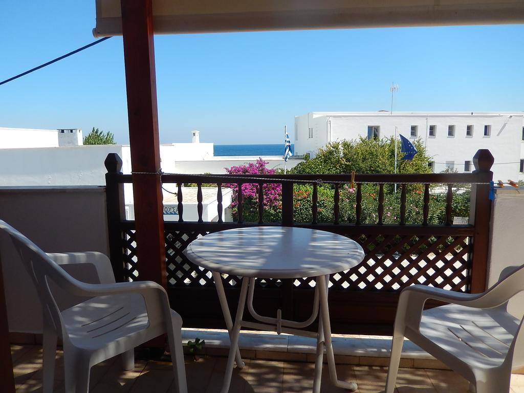 Deidamia Hotel Skyros Bagian luar foto