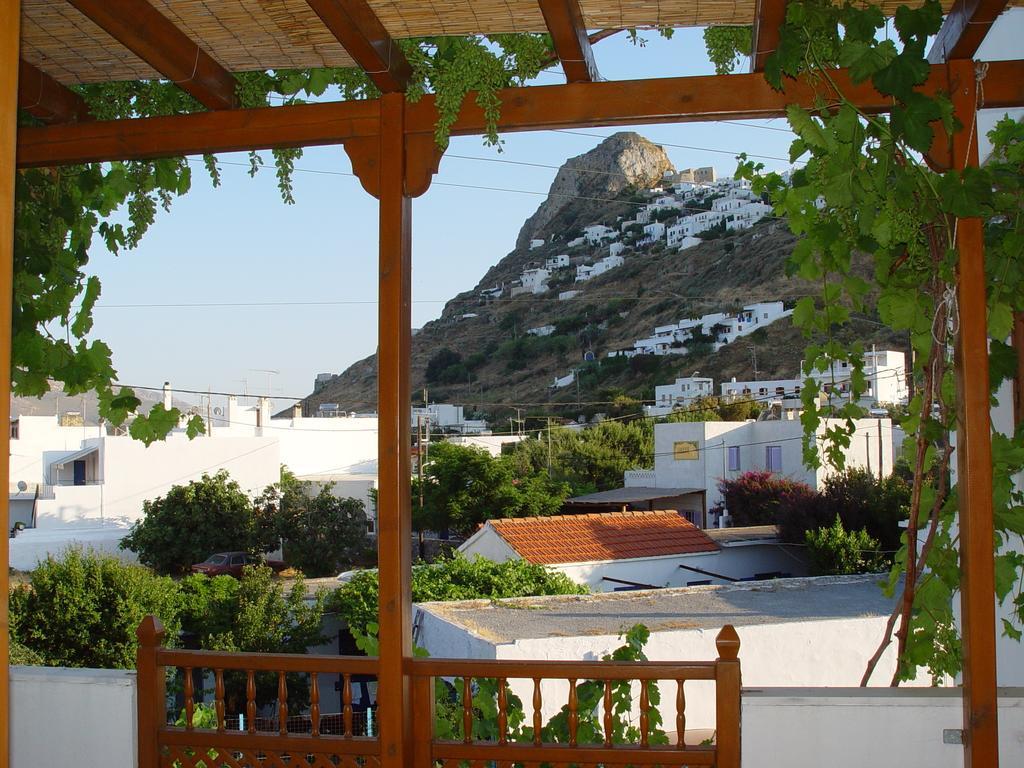 Deidamia Hotel Skyros Bagian luar foto