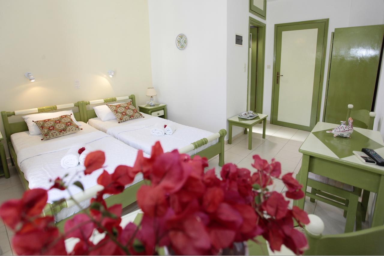 Deidamia Hotel Skyros Bagian luar foto