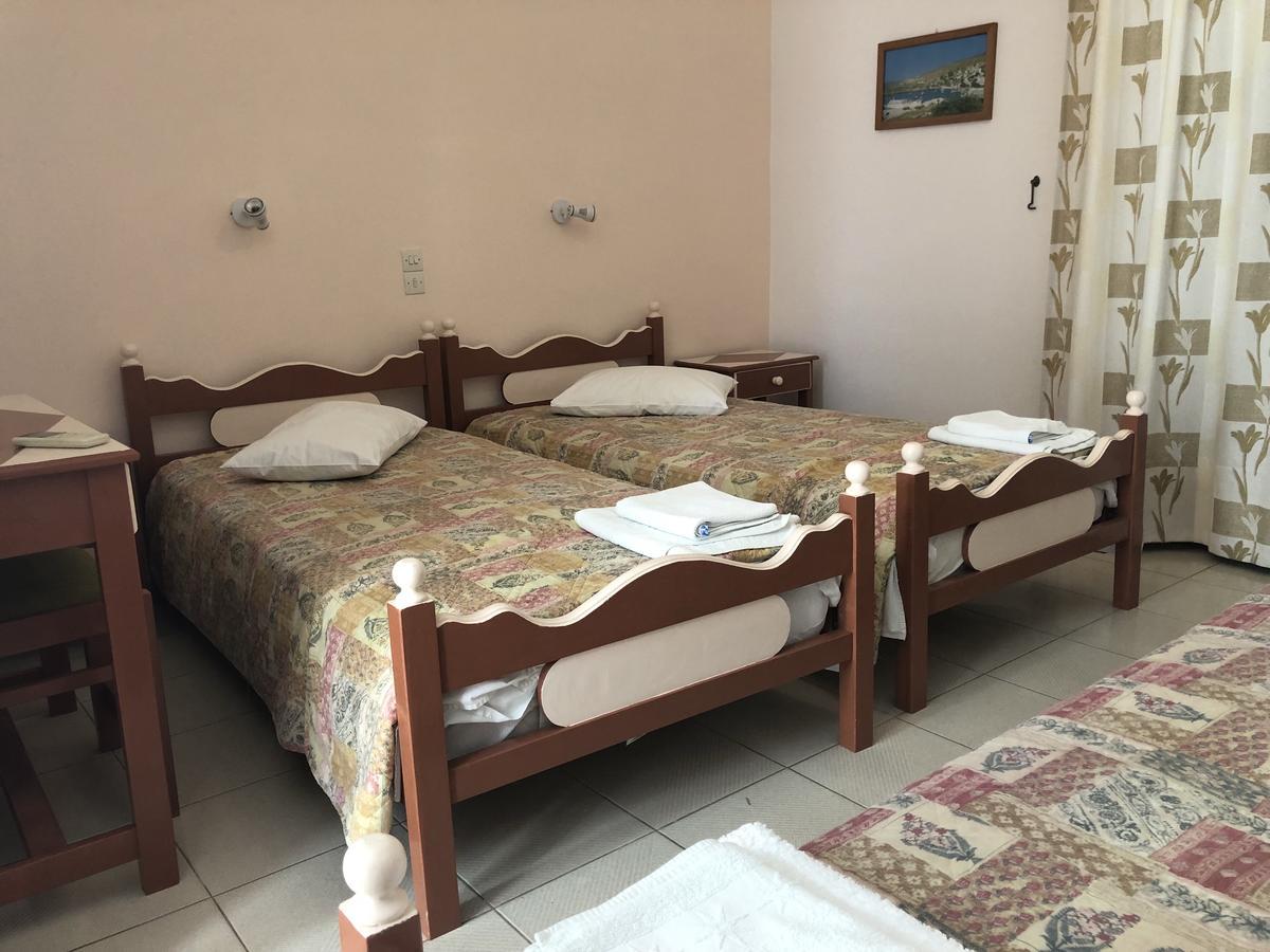 Deidamia Hotel Skyros Bagian luar foto