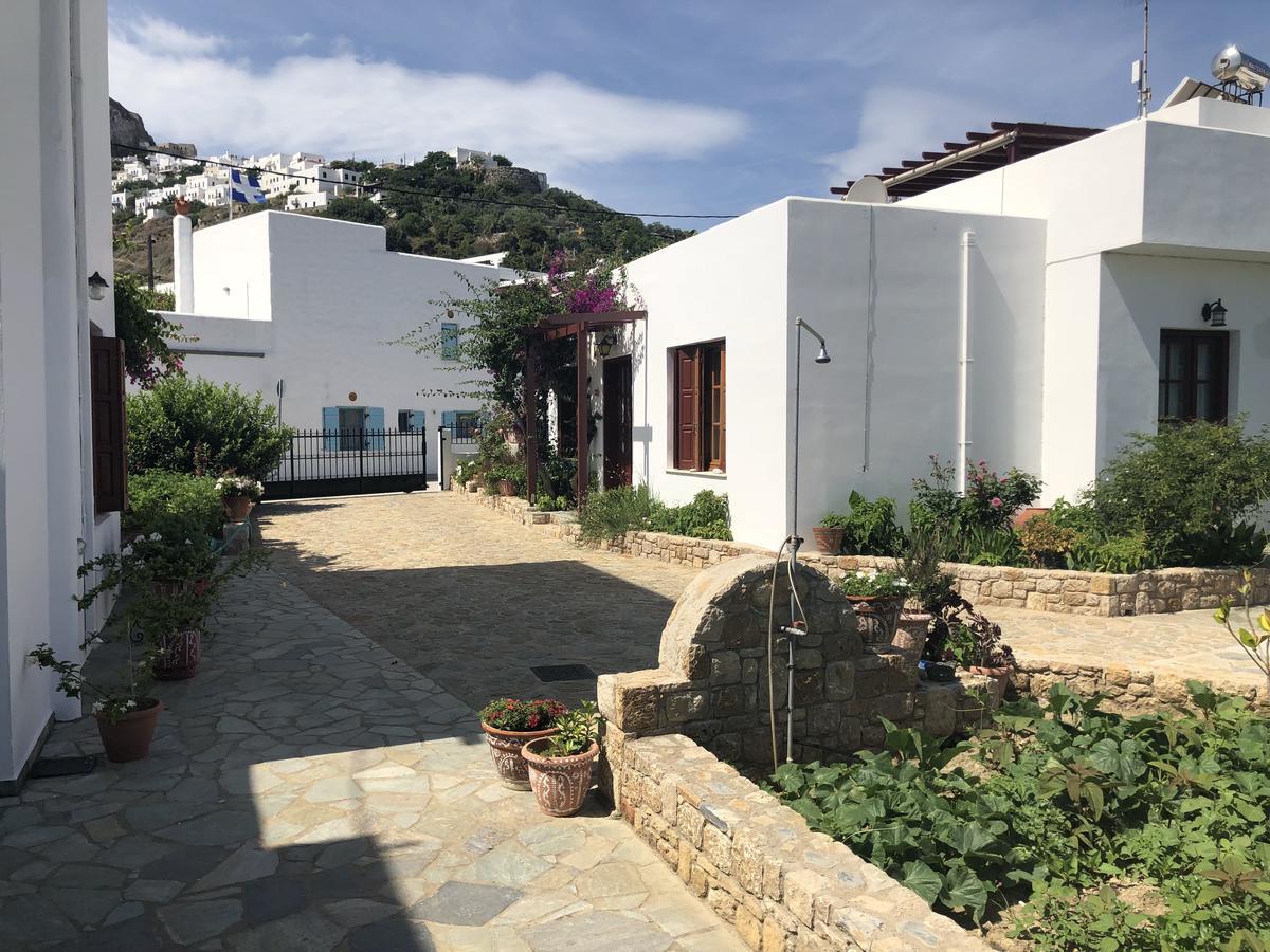 Deidamia Hotel Skyros Bagian luar foto