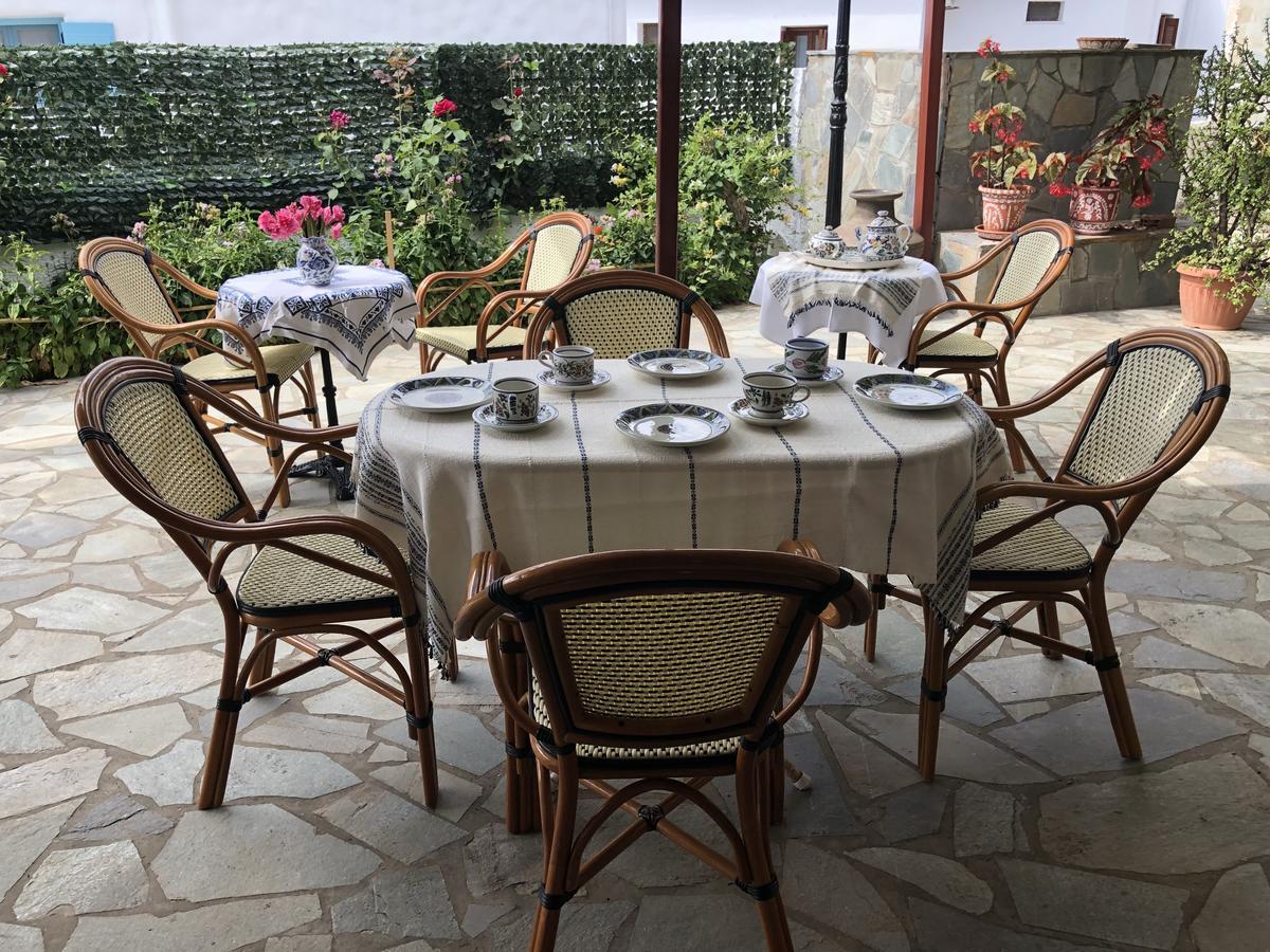 Deidamia Hotel Skyros Bagian luar foto