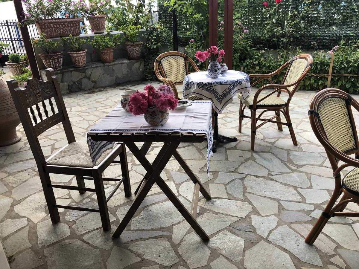 Deidamia Hotel Skyros Bagian luar foto