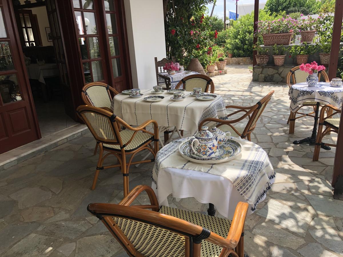 Deidamia Hotel Skyros Bagian luar foto
