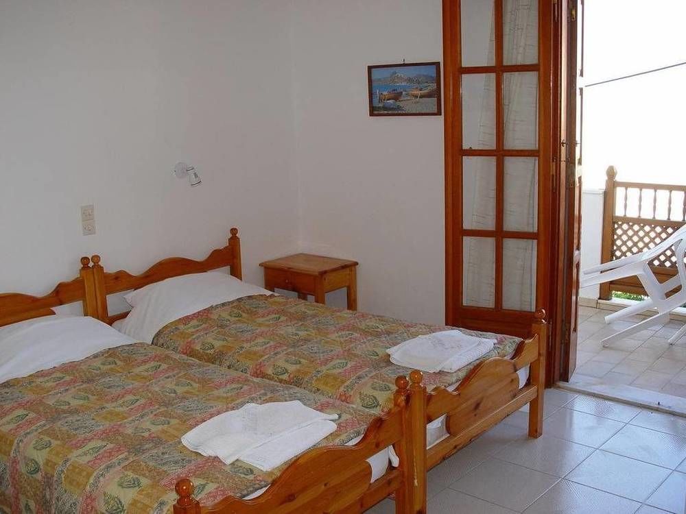Deidamia Hotel Skyros Bagian luar foto